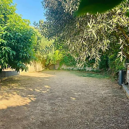 Prázdninový dům Charmante Maison Avec Jardin Dans Le Coeur De Savennieres